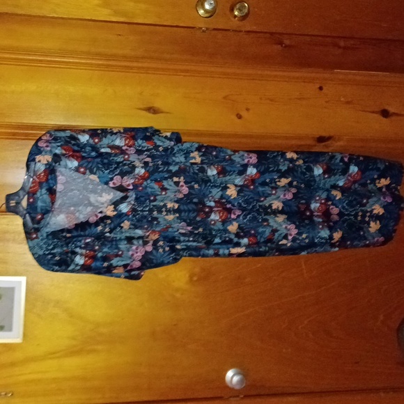 Sweetheart neck lounger - Picture 3 of 4